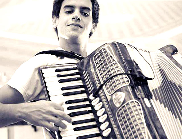 Perth Piano Accordion Player - Wedding Music Hire - Bands